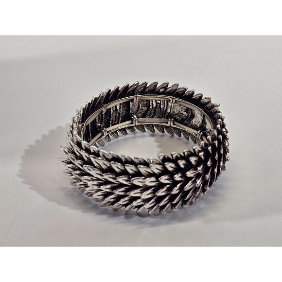 LOCAL ARTISAN MADE Jewelry Set Stretch Bracelets & Necklace Statement Pieces - Picture 6 of 8